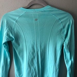 Swiftly Tech Lululemon Top